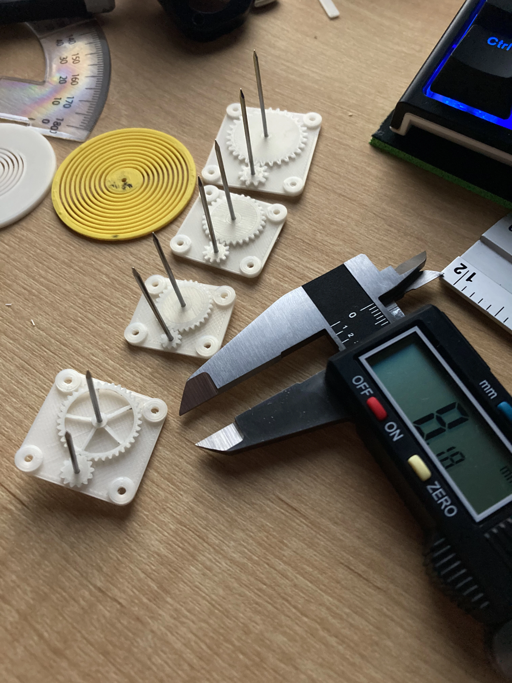 Dimensional inspection of small 3D-printed escapement parts